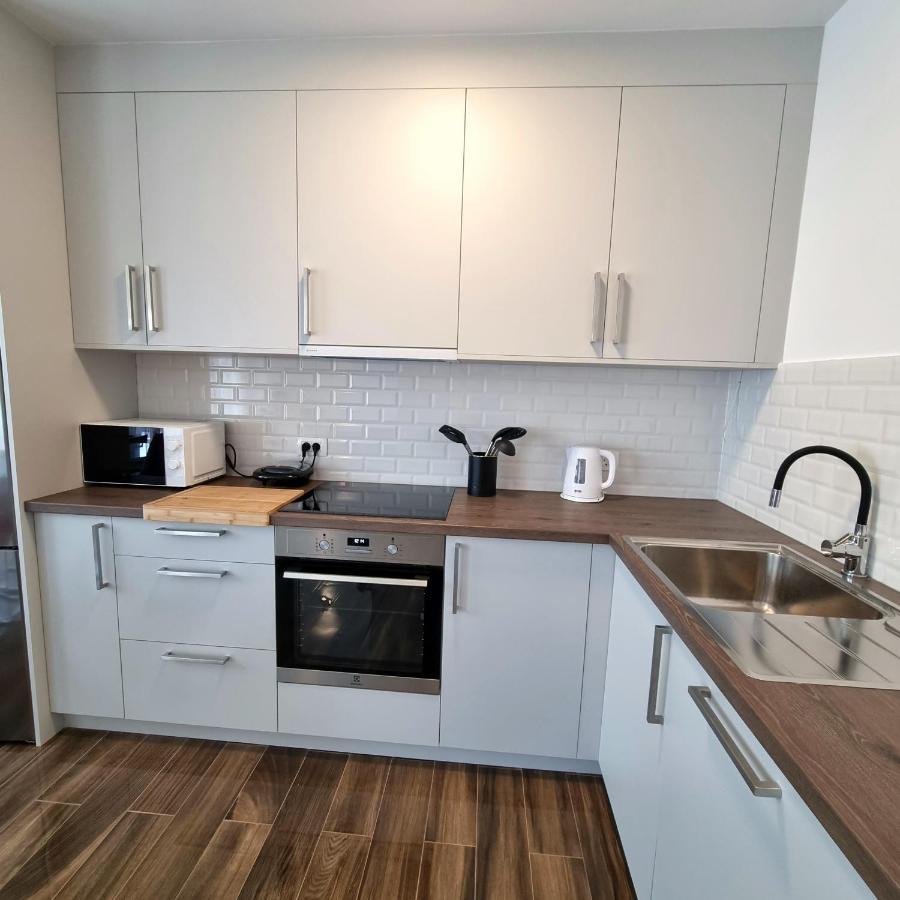 Apartments Happiness Трогир Екстериор снимка