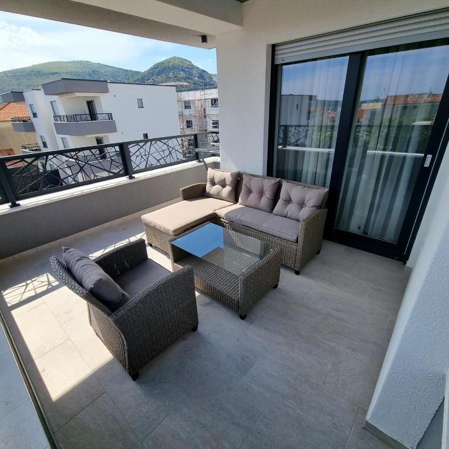 Apartments Happiness Трогир Екстериор снимка