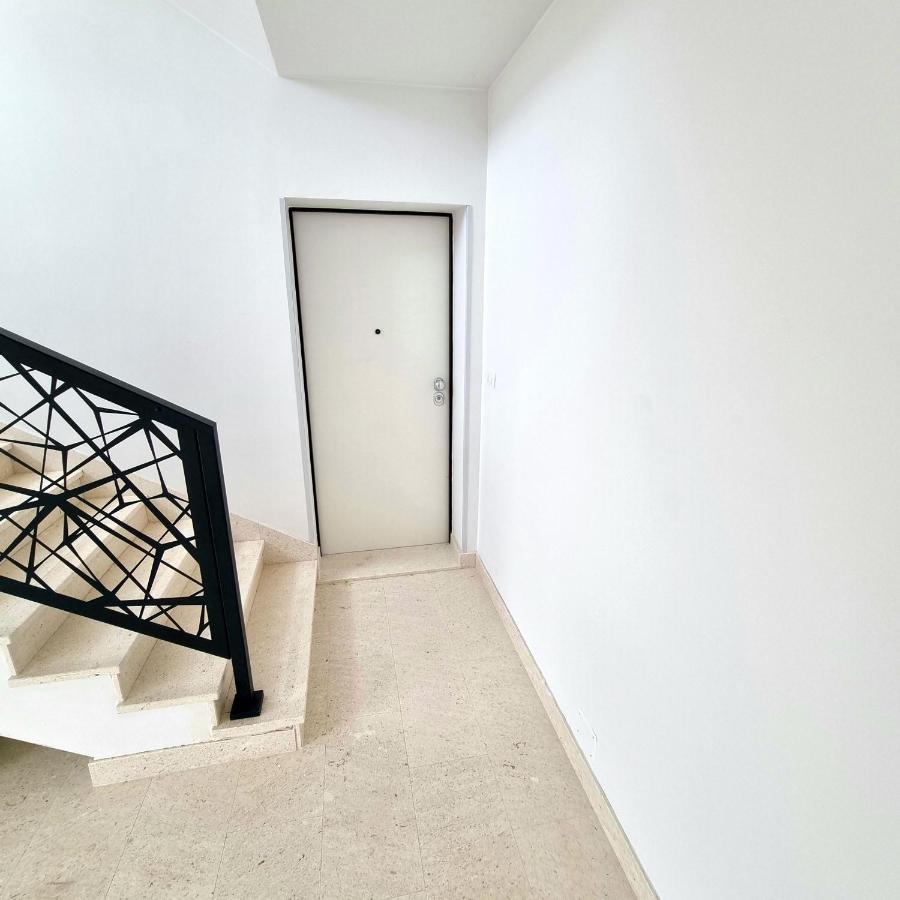 Apartments Happiness Трогир Екстериор снимка