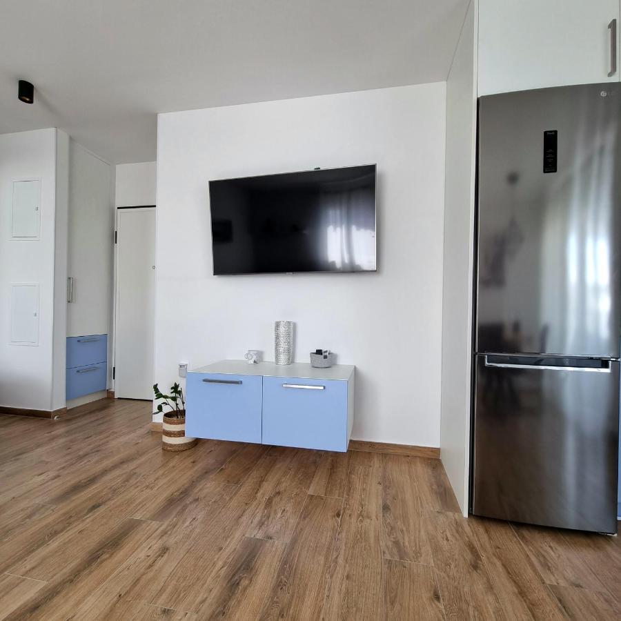 Apartments Happiness Трогир Екстериор снимка